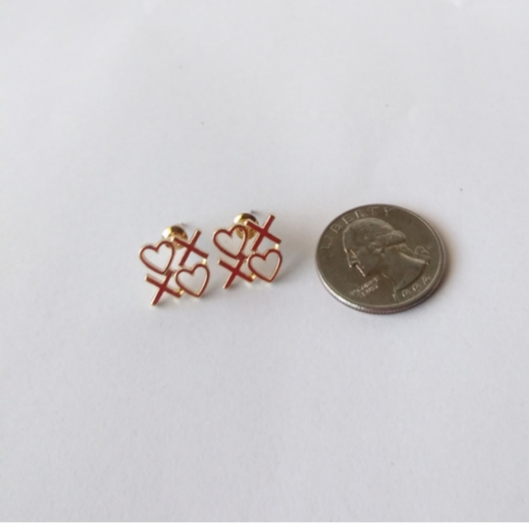 Two pairs of fantasy earrings in different styles - Picture 3 of 4